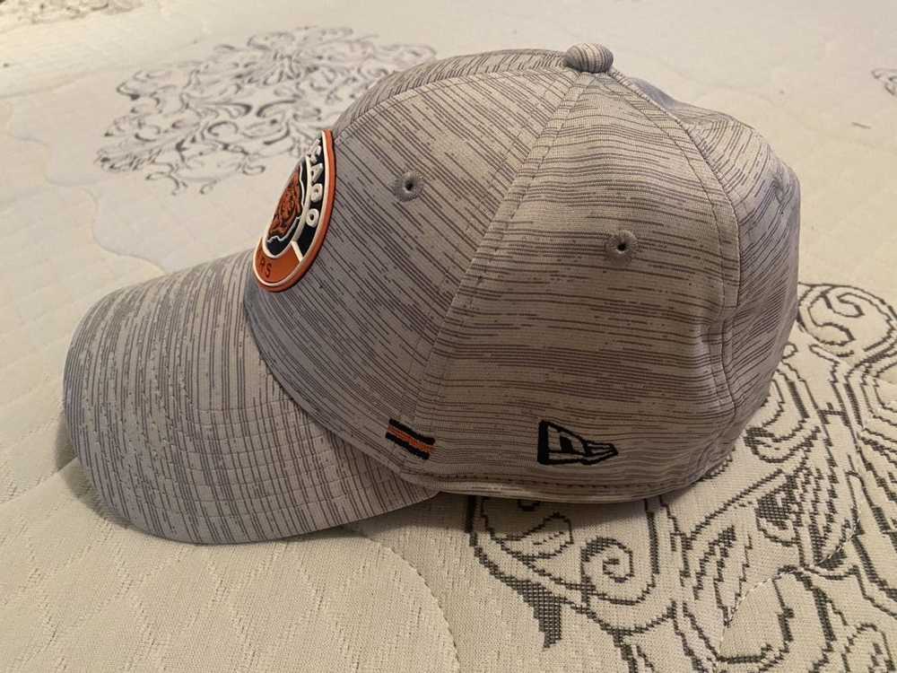 Chicago Bears Men's Navy Flatbill Hat with Script B Logo., 6 7/8