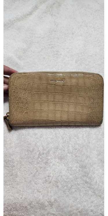 Miu Miu Zippy Crocolux Beige Patent Leather Wallet