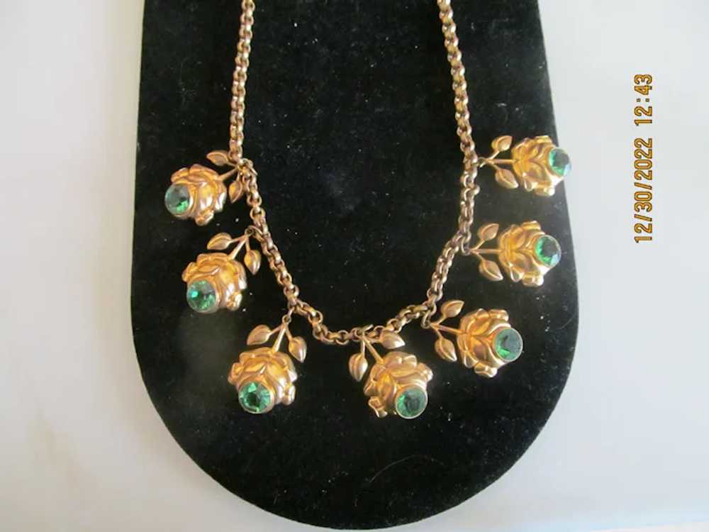 Lovely Early 30's flower necklace with green ston… - image 6