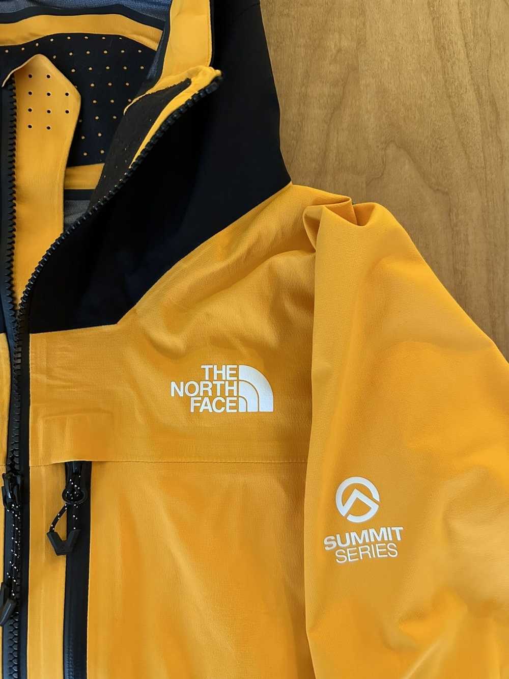 Streetwear × The North Face The North Face Summit… - image 4