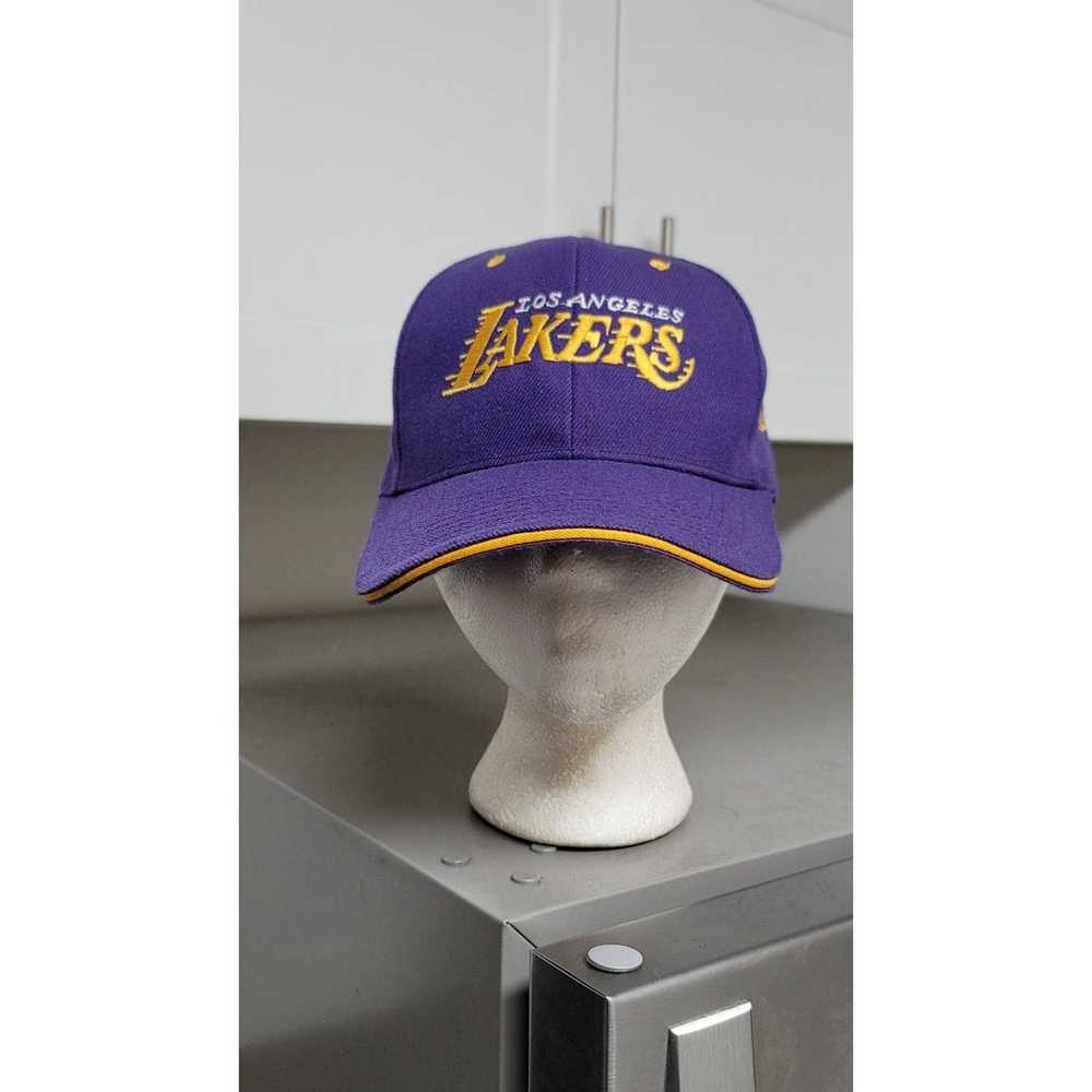 The Unbranded Brand Vtg Los Angeles Lakers Hat - image 2
