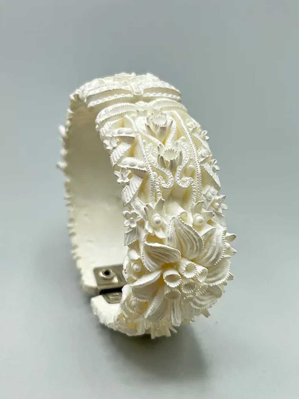 Vintage 50s Celluloid Clamper Bracelet Off White … - image 3