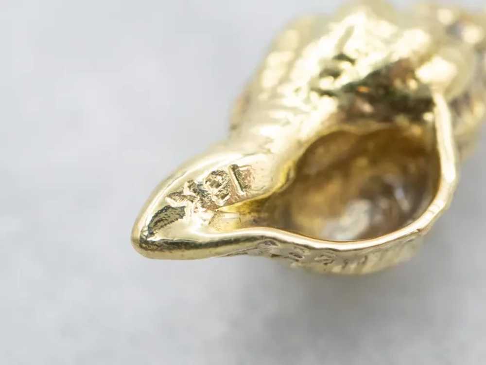 18-Karat Gold Conch Shell Charm - image 4