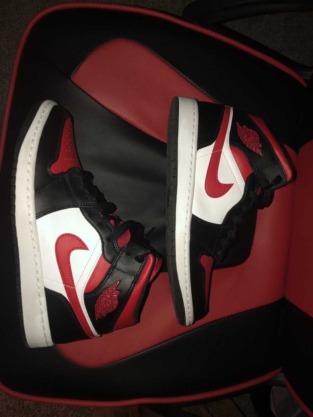 Jordan Brand Jordan 1 mid bred toe - image 6