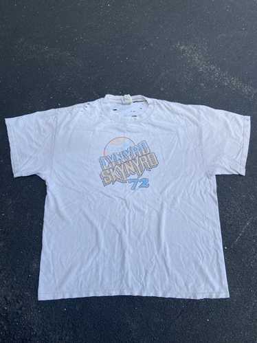 Vintage Y2K Lynard Skynard 2005 Distressed Tee