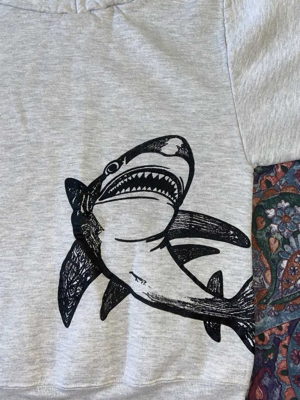 Jerzees × Vintage Vintage Shark Graphic Grey Hood… - image 2