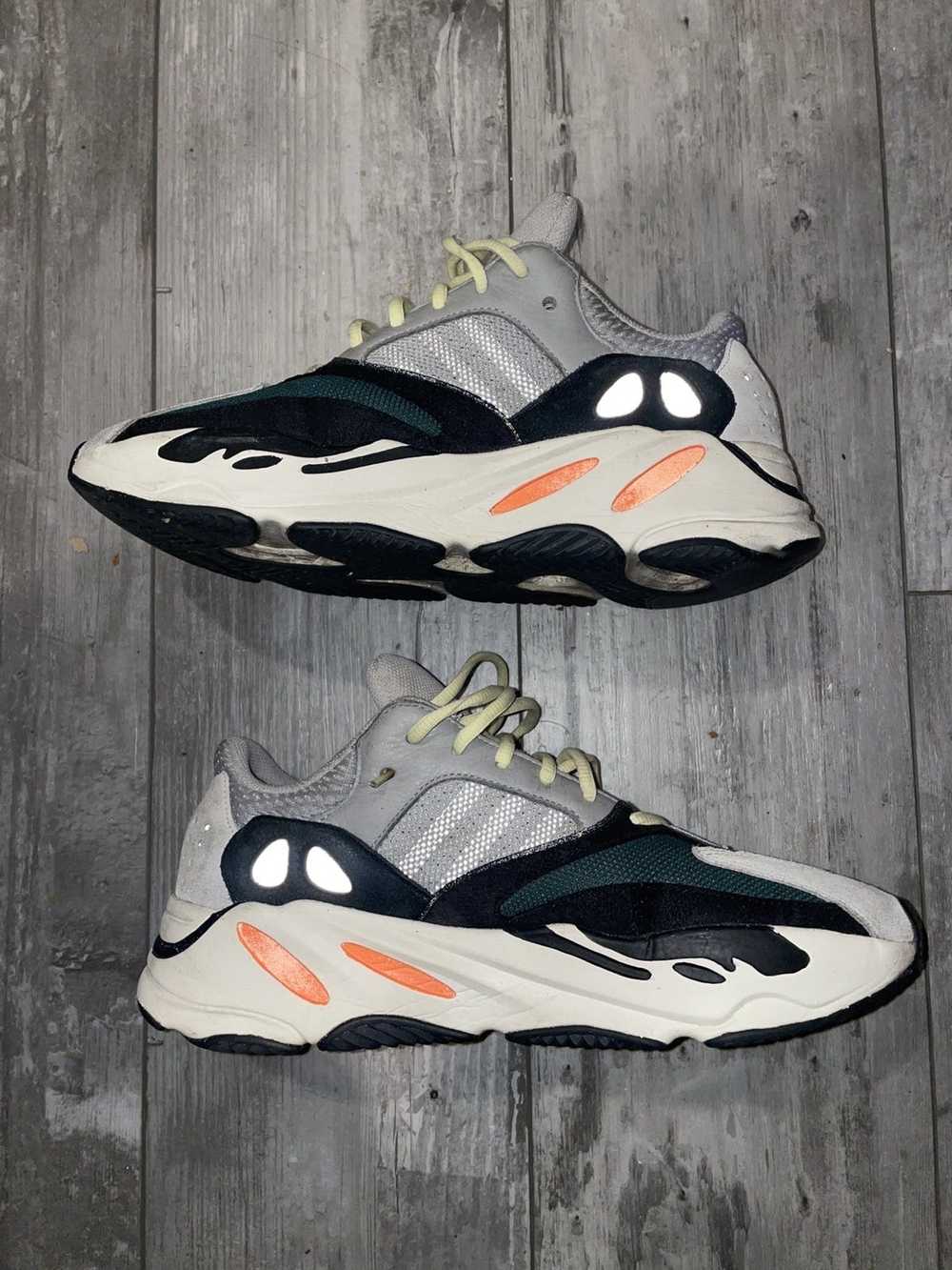 Adidas adidas Yeezy Boost 700 - image 2