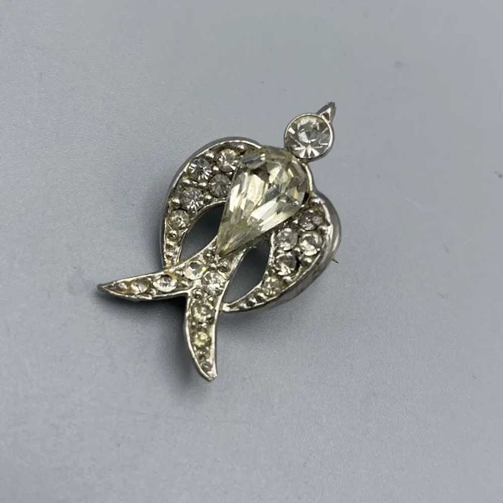 Small Vintage Clear Rhinestone Swallow Pin Brooch - image 3