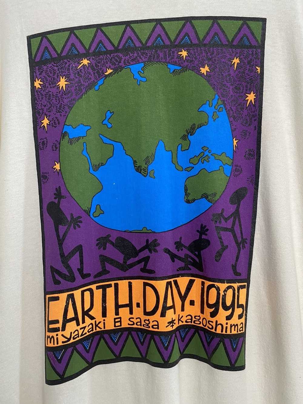 Art × Vintage VIntage Tees Earth day 1995 - image 10