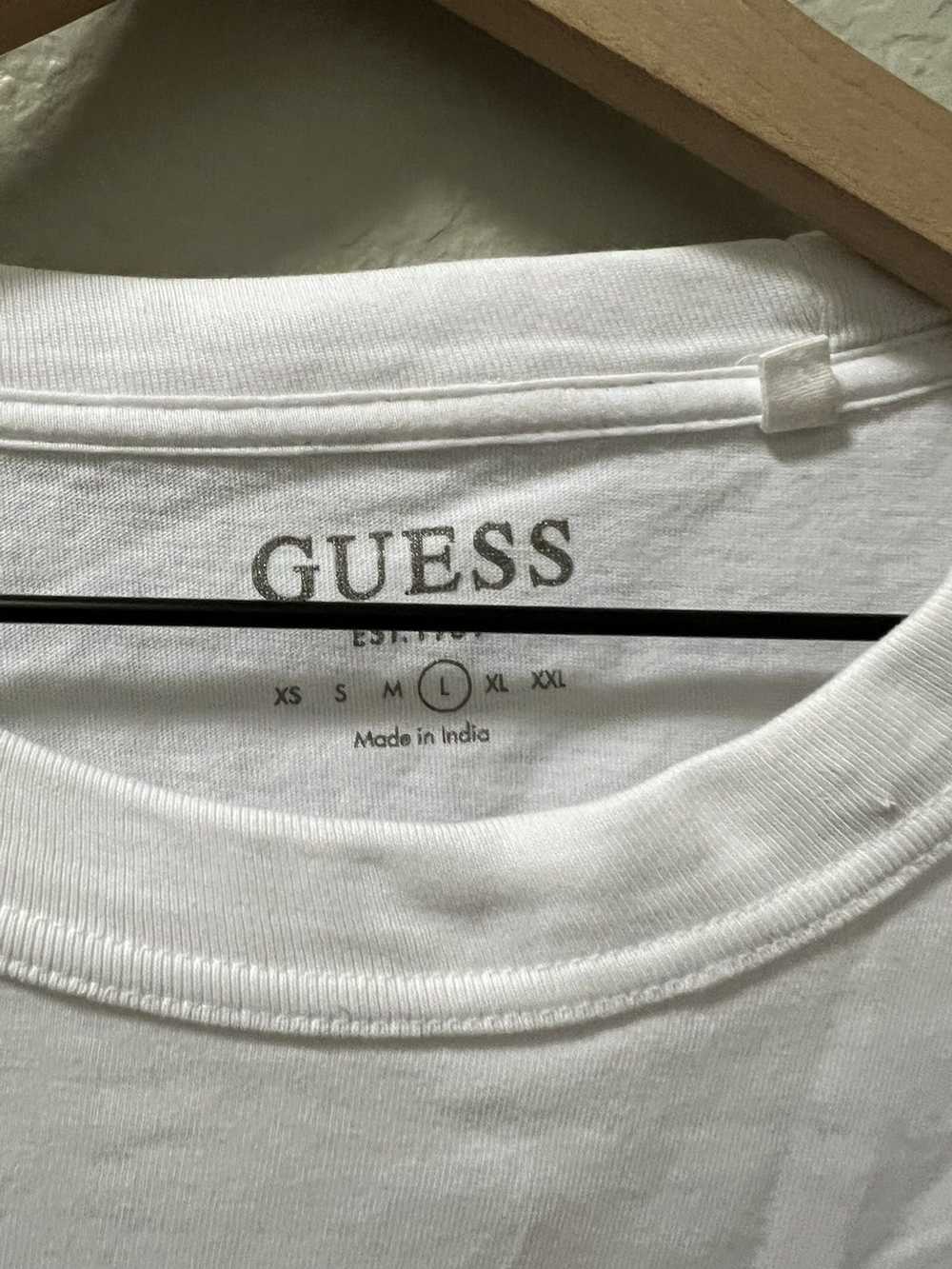 Guess Custom Guess t shirt Large - image 4