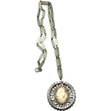Vintage Cameo Pendant Chain Necklace - image 1