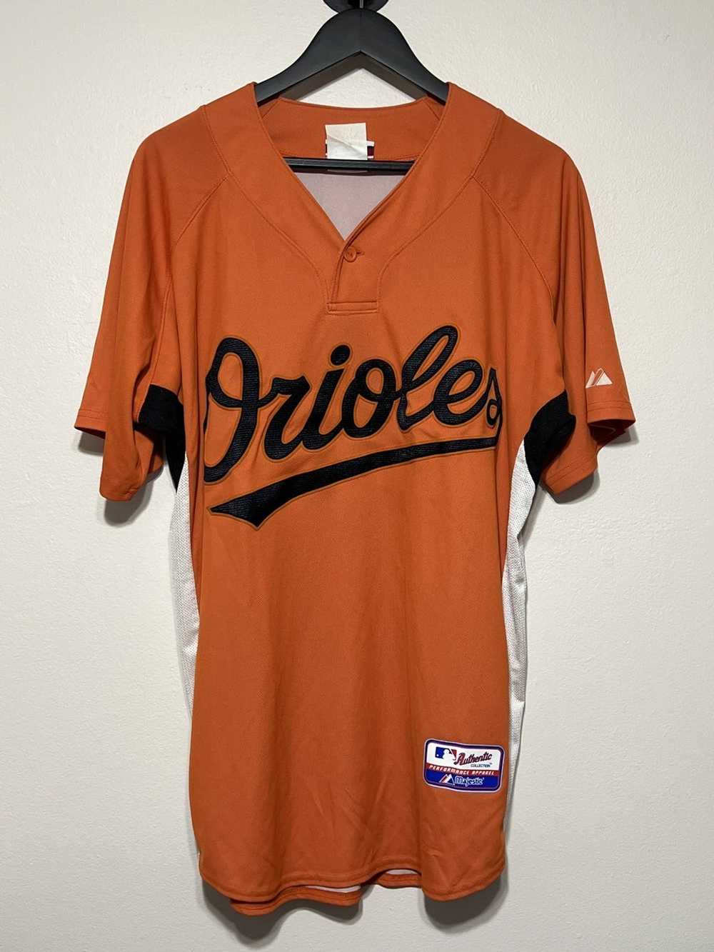  MLB Baltimore Orioles Embroidered Genuine Cowhide