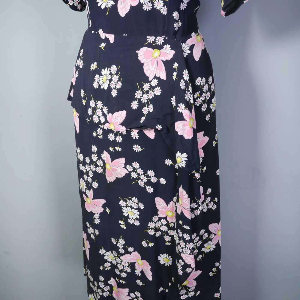 40s BLACK WITH PINK AND WHITE BUTTERFLY AND DAISY… - image 7