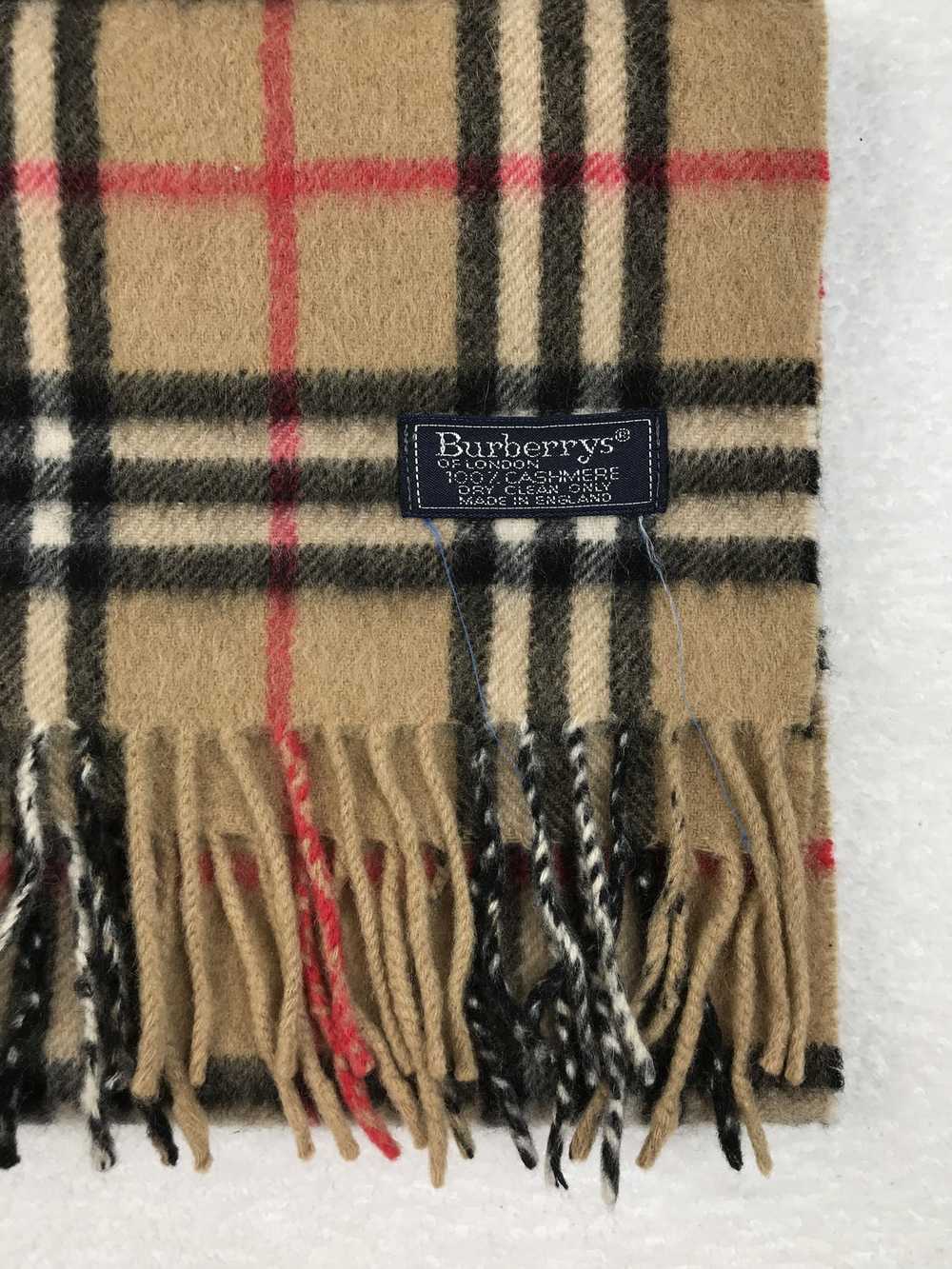 Burberry × Luxury × Vintage Vintage Burberry Scar… - image 4