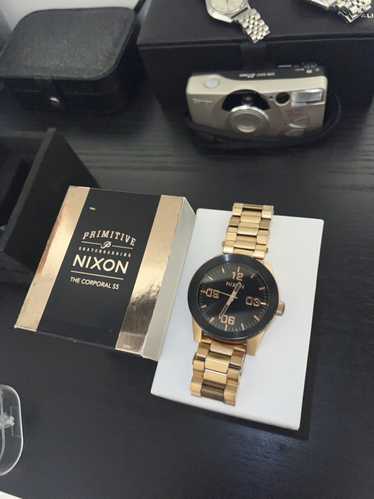 Nixon × Primitive Nixon x Primitive Corporal SS Ro