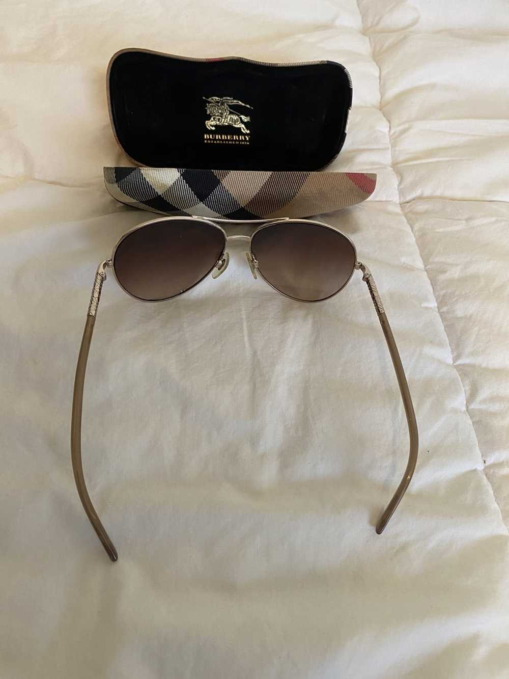 Burberry Gold Toned Aviator Sunglasses with Case - image 3