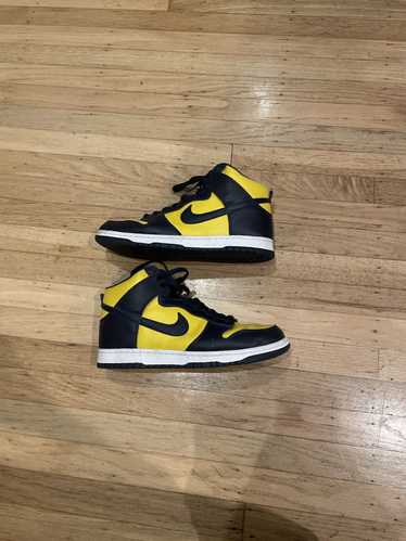 Nike Nike dunk high Michigan