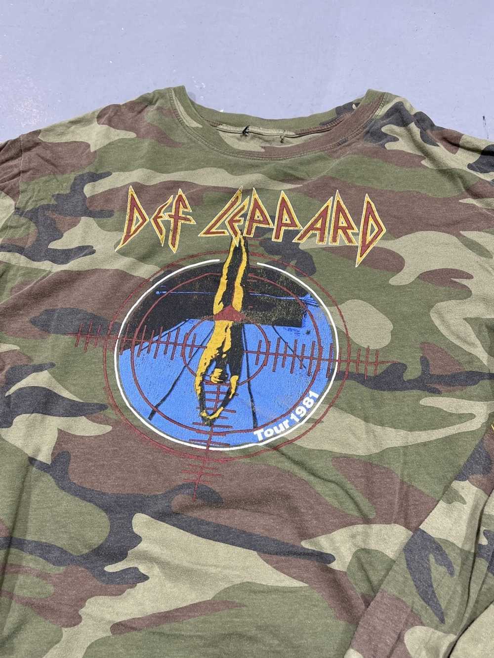 Band Tees DEF LEPPARD TOUR 1981 TEE - image 3