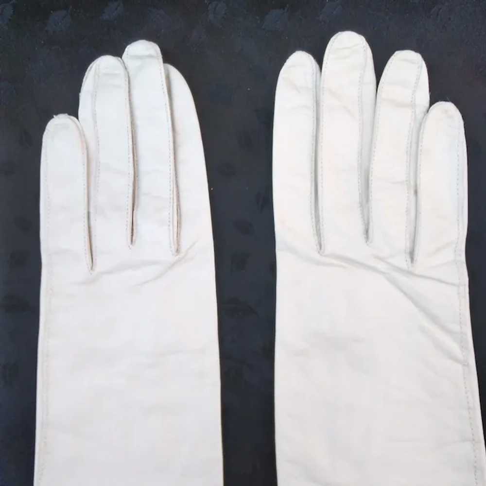 Kid Leather Gloves - Bone Color Vintage Gloves - … - image 3