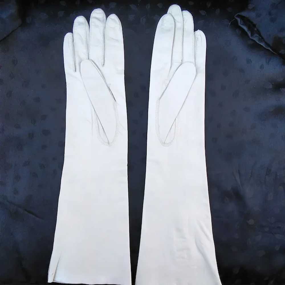 Kid Leather Gloves - Bone Color Vintage Gloves - … - image 4