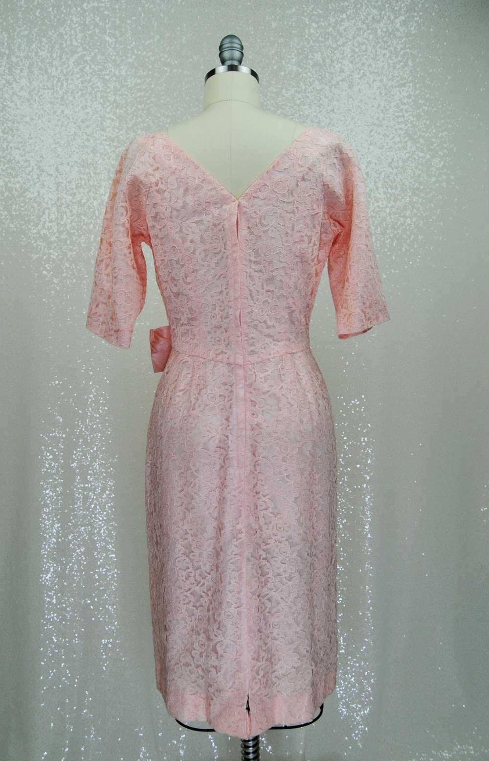 1950s 1960s Vintage Pale Pink Lace Cocktail Dress… - image 11