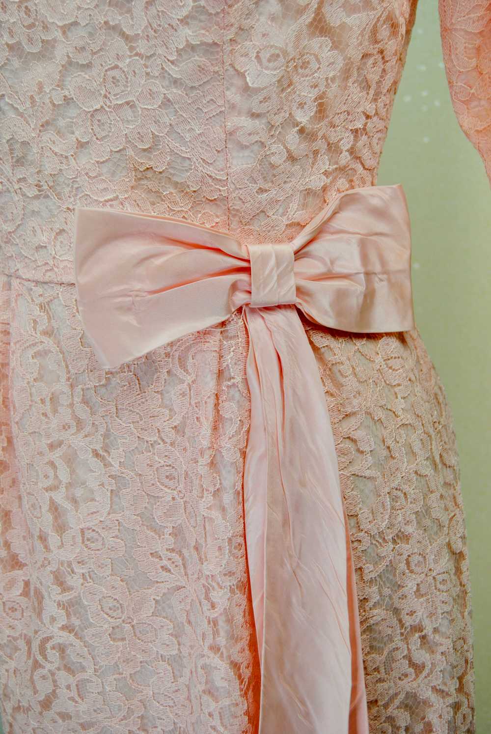 1950s 1960s Vintage Pale Pink Lace Cocktail Dress… - image 12