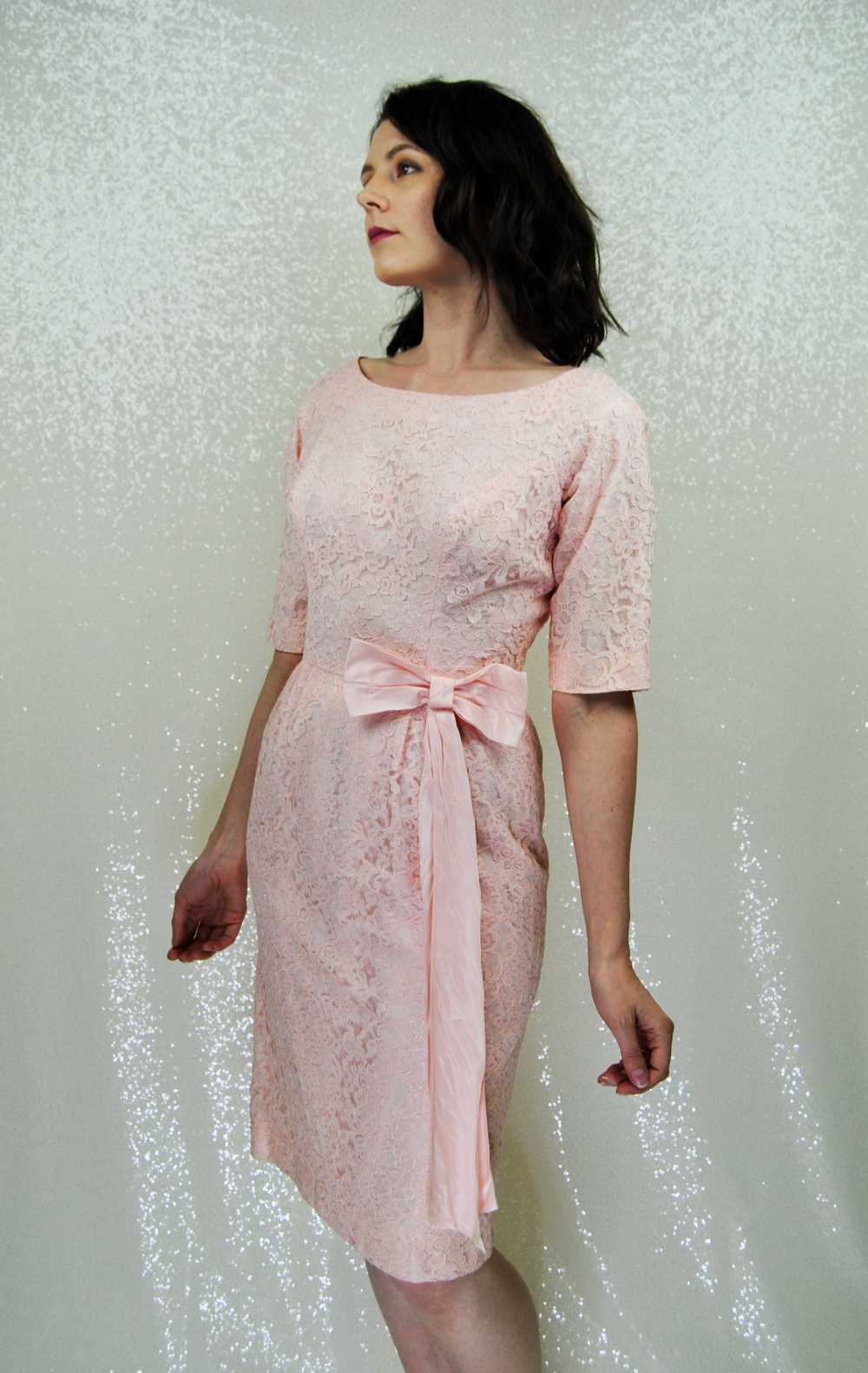 1950s 1960s Vintage Pale Pink Lace Cocktail Dress… - image 5