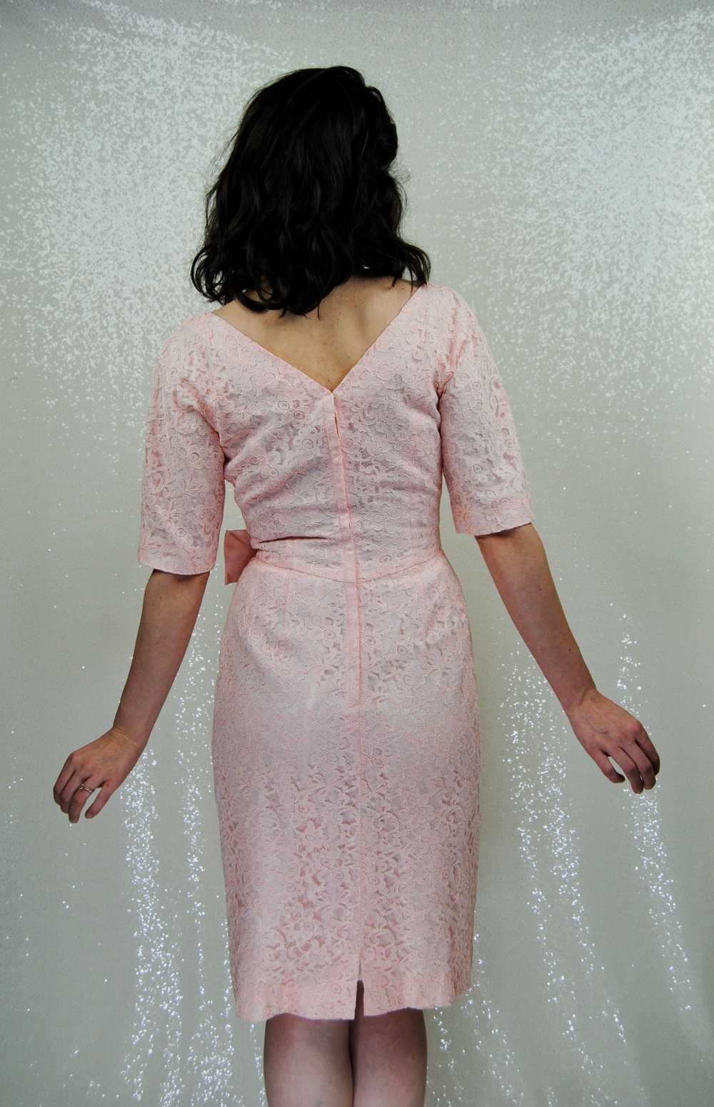 1950s 1960s Vintage Pale Pink Lace Cocktail Dress… - image 7