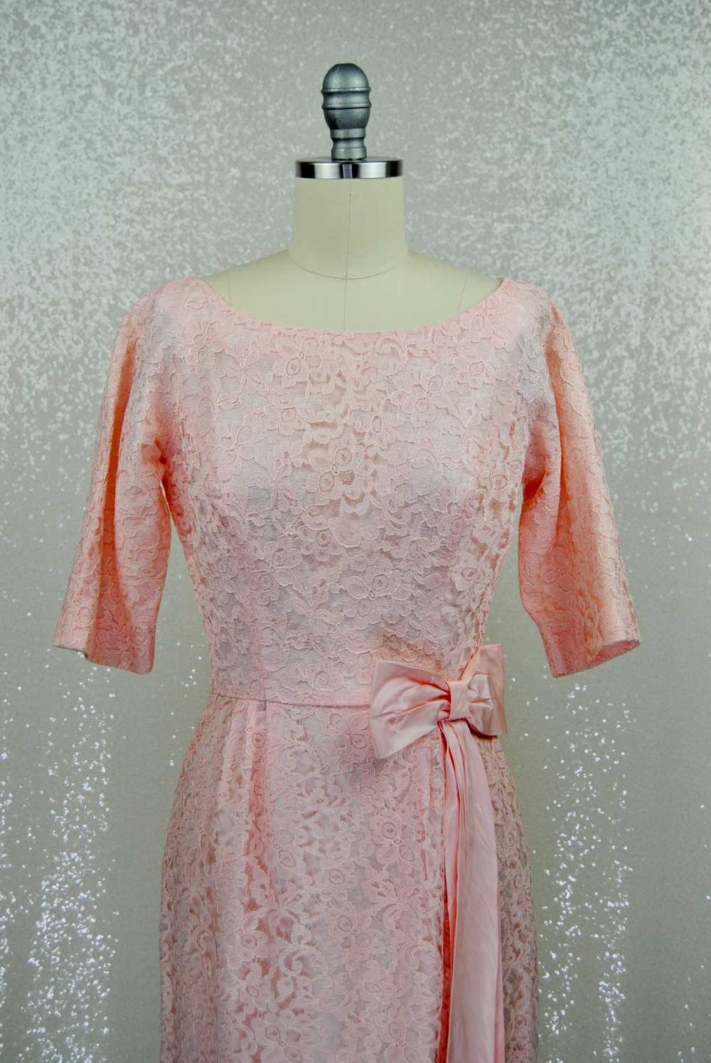 1950s 1960s Vintage Pale Pink Lace Cocktail Dress… - image 8