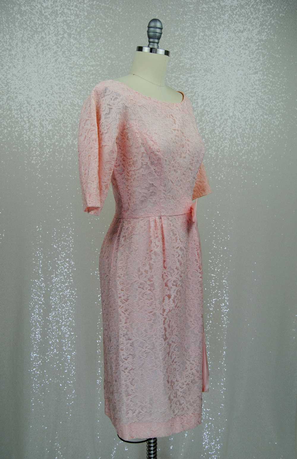 1950s 1960s Vintage Pale Pink Lace Cocktail Dress… - image 9