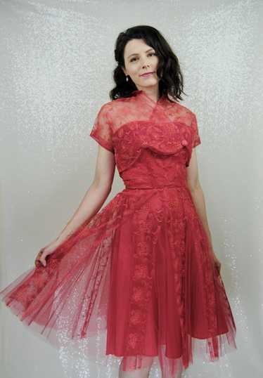 1950s Vintage Red Tulle and Lace Strapless Party … - image 1
