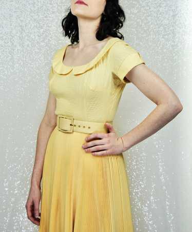 1950s Vintage Pat Premo Pastel Yellow Pleated Day… - image 1