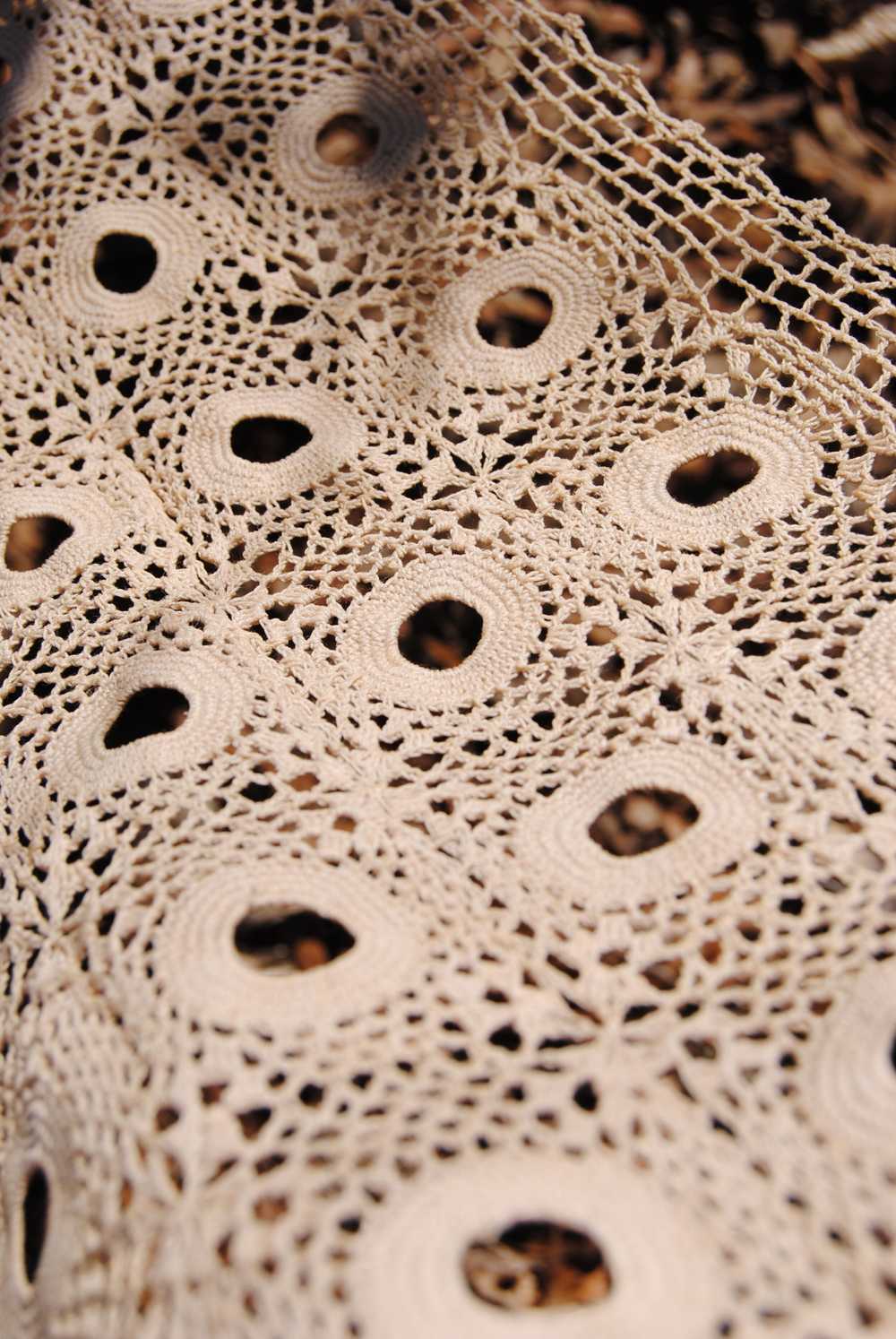 Vintage mocha-cream hand crochet table runner/ ta… - image 5