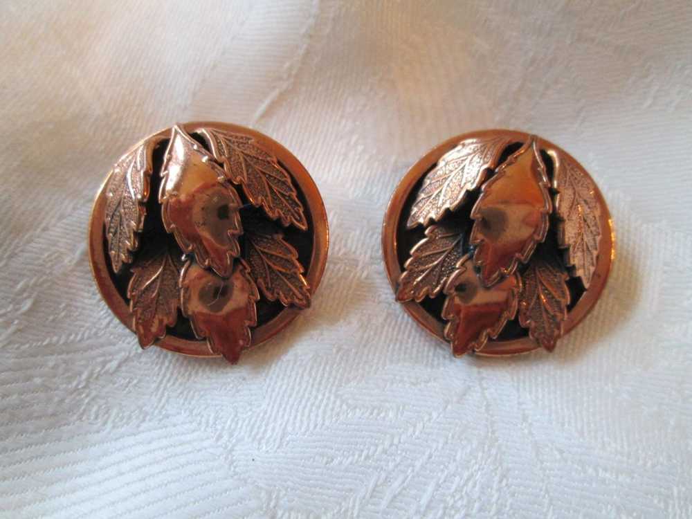 Renoir Applied Over-Lapped Copper Leaves Clasp Cl… - image 1