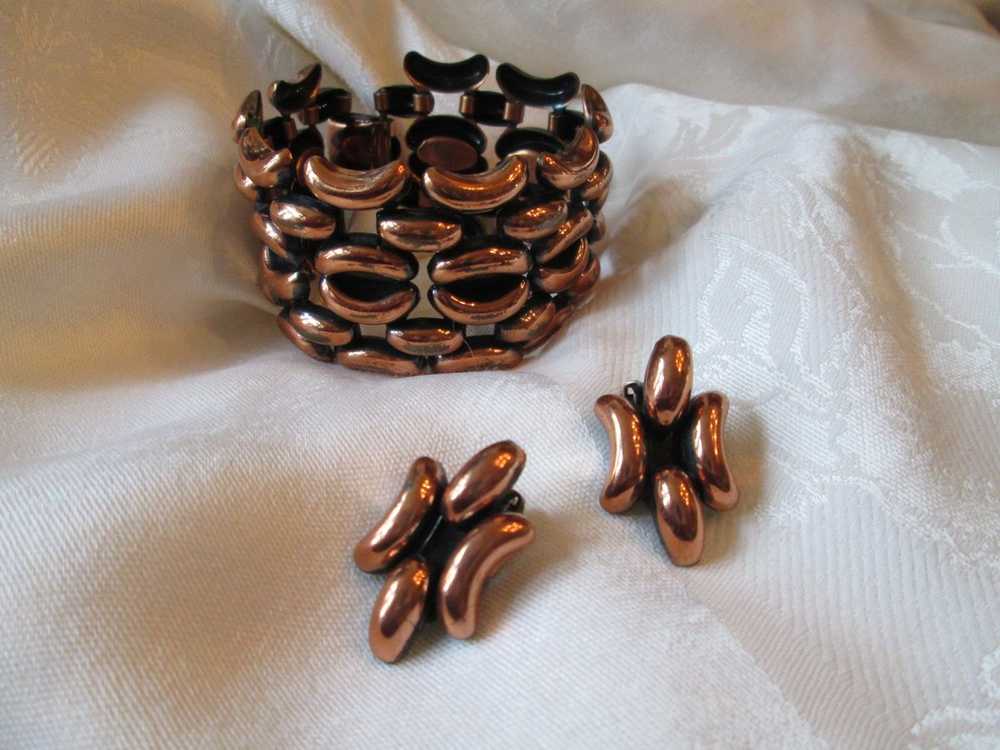 Renoir Anodized Bracelet and Earrings - image 2