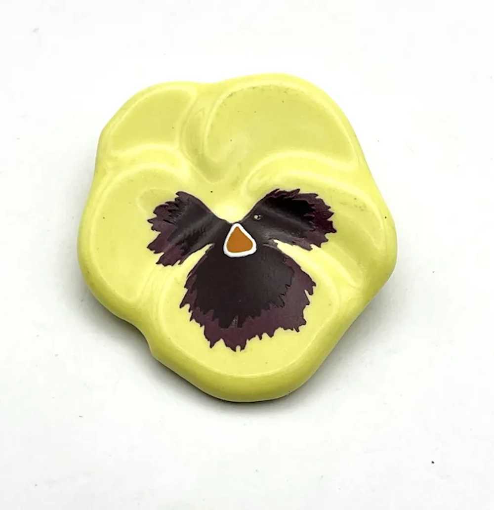 AVON signed Yellow Ceramic Flower Brooch with Pre… - image 2