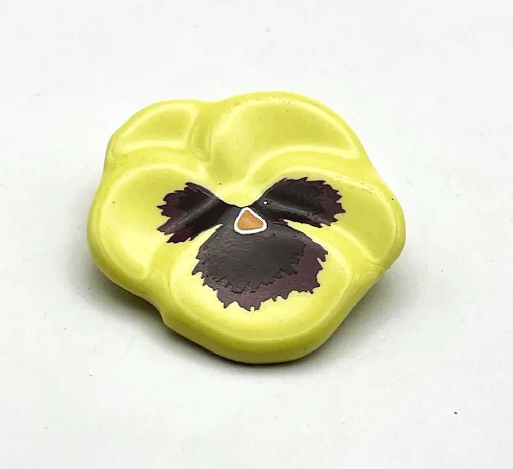 AVON signed Yellow Ceramic Flower Brooch with Pre… - image 7