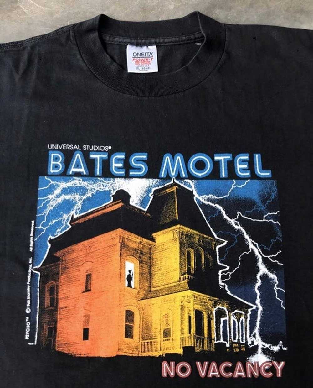Movie × Vintage Vintage Bates Motel Psycho tee DR… - image 1