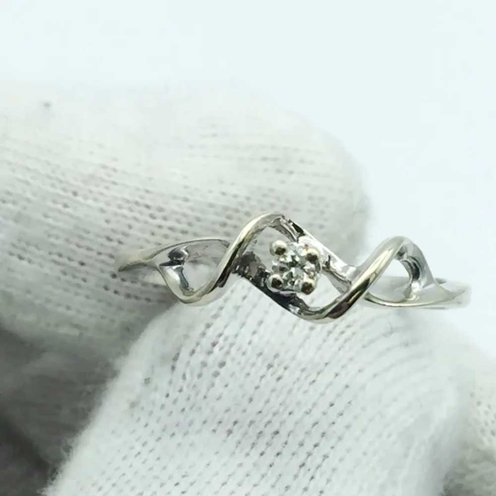10K White Gold Diamond Fashion Ring - image 5
