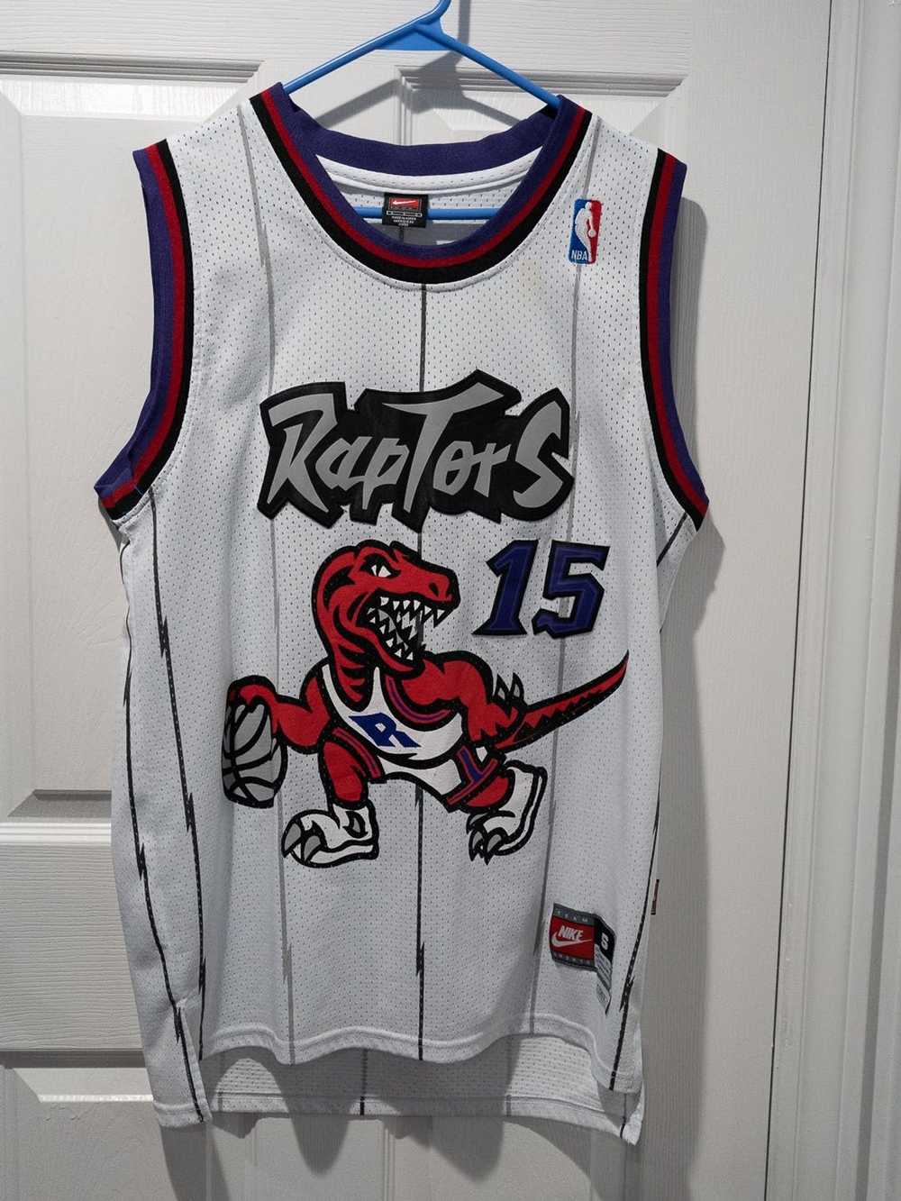 CustomCat Toronto Raptors Retro Remix Vintage NBA Crewneck Sweatshirt White / 5XL