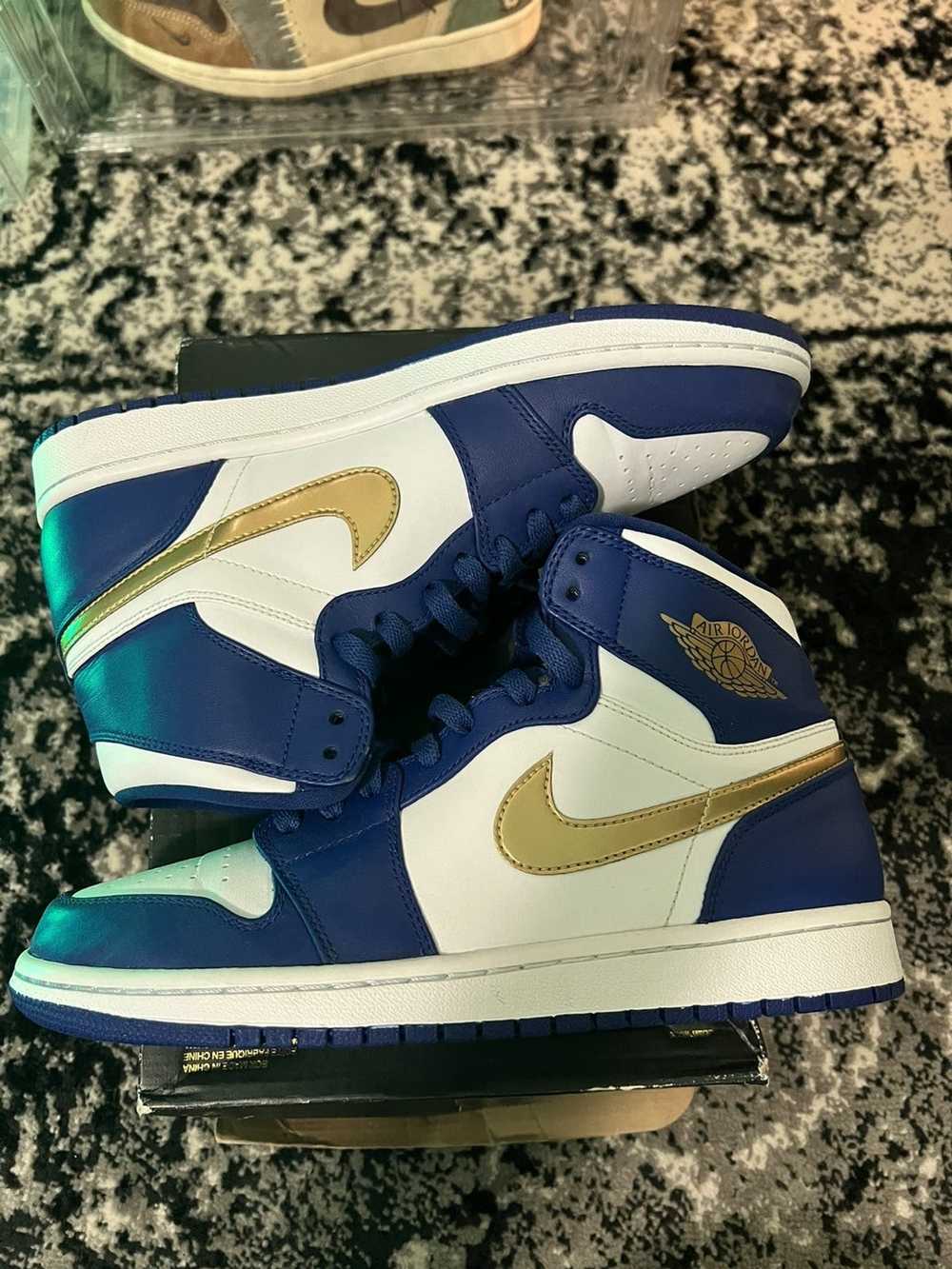 Jordan Brand × Nike Air Jordan 1 Retro High “Gold… - image 3