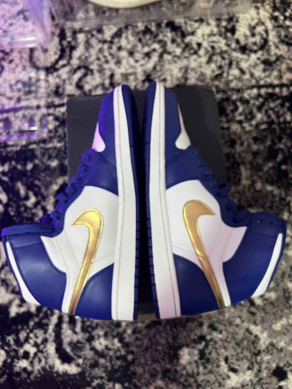 Jordan Brand × Nike Air Jordan 1 Retro High “Gold… - image 4