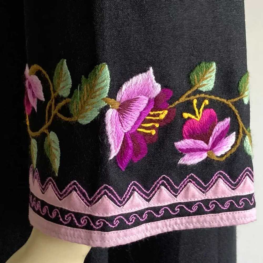 REDUCED 1980's Handmade Crewel Embroidered Wool C… - image 5