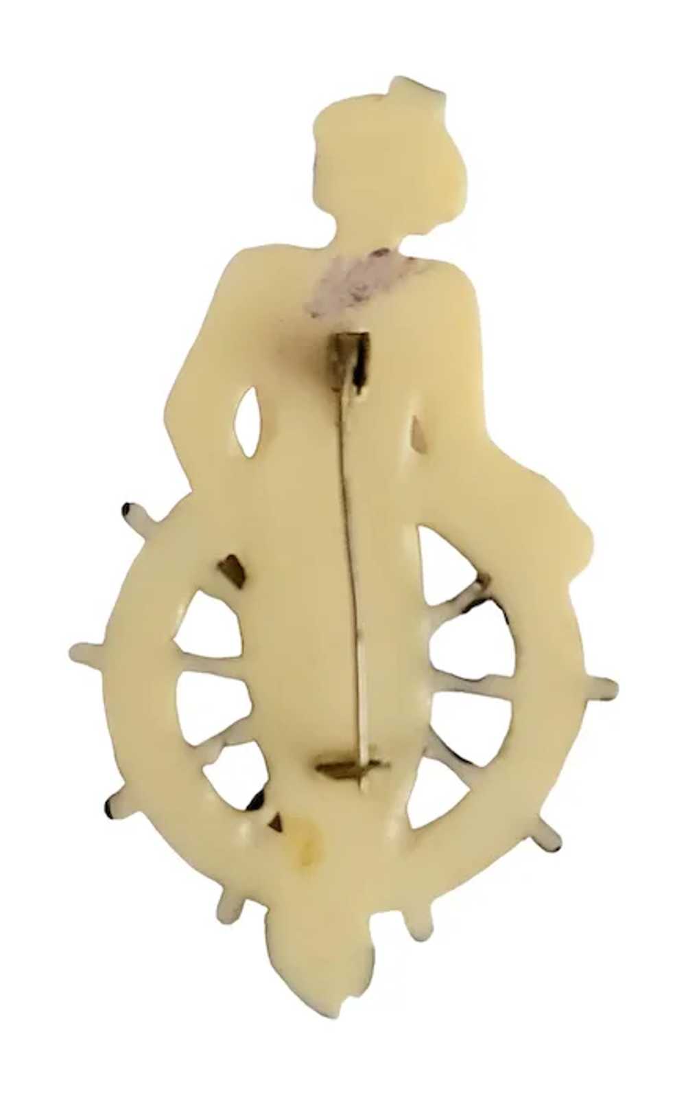 Vintage Plastic Nautical Ship Wheel Figural Sailo… - image 6