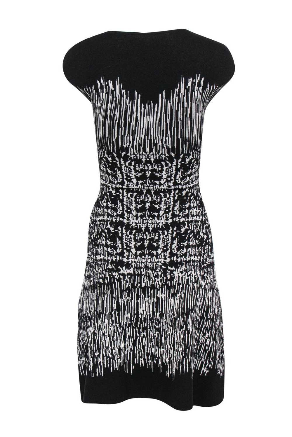 BCBG Max Azria - Black & White Striped Knit Dress… - image 3