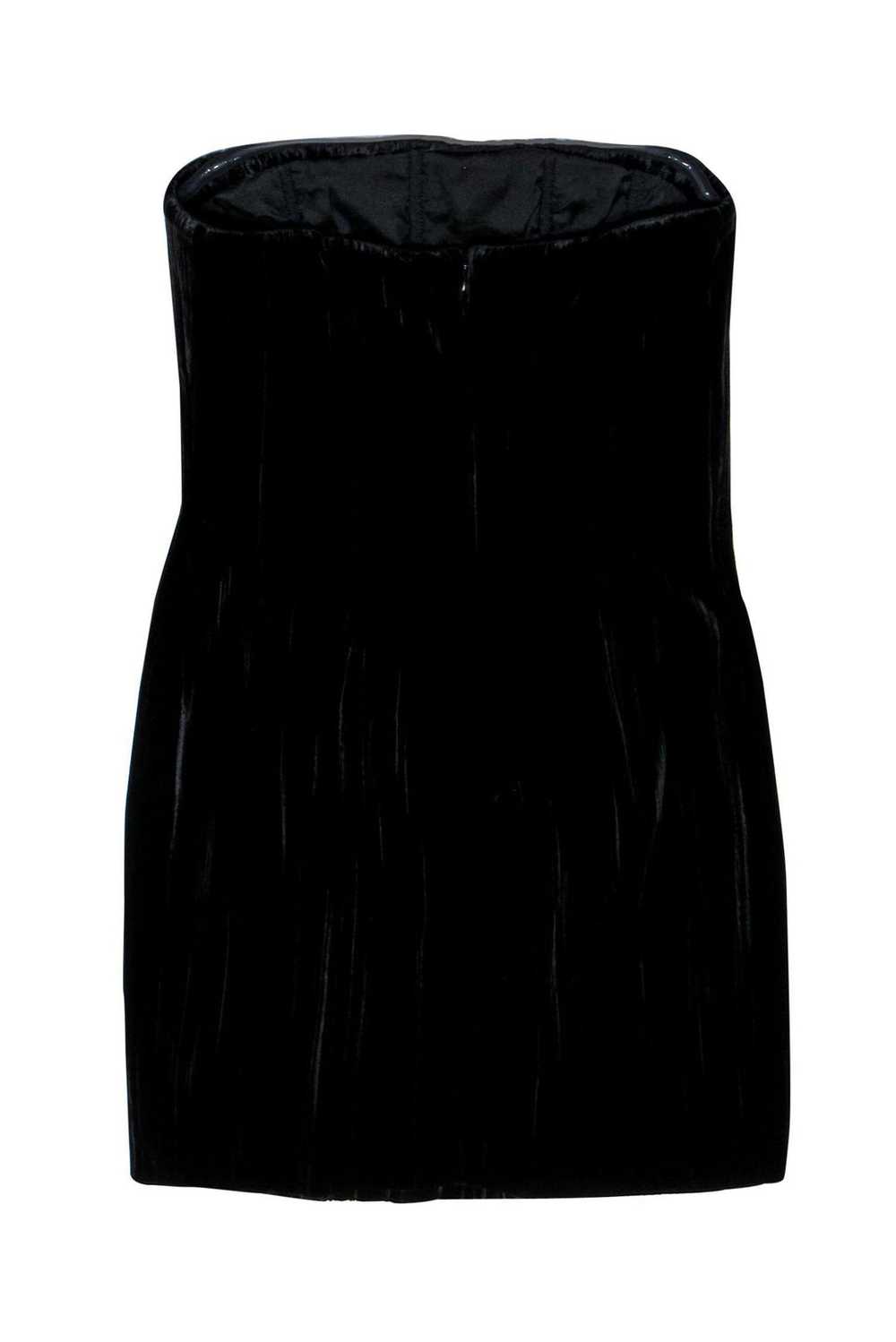 Chanel - Black Fitted Textured Velvet Strapless M… - image 2