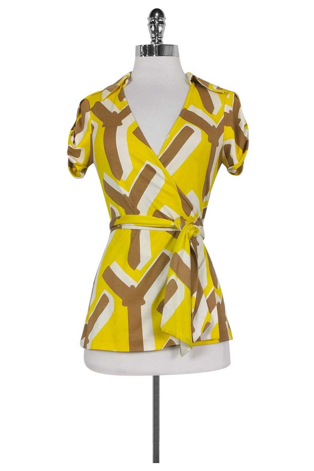 Diane von Furstenberg - Yellow Printed Wrap Top S… - image 1