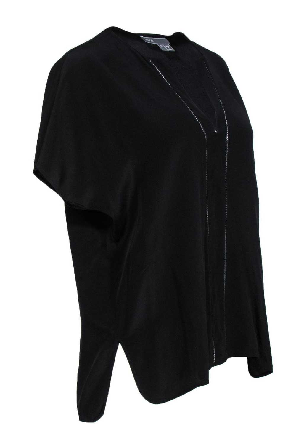 Vince - Black Short Sleeve Silk Top w/ Stitching … - image 2