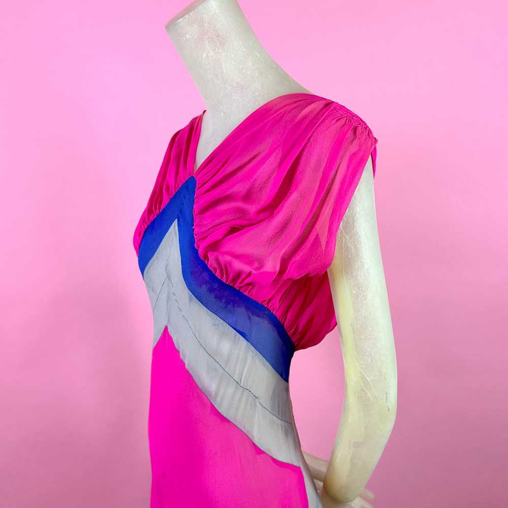 1930s Silk Chiffon Hot Pink/ Cobalt Blue Color Bl… - image 10