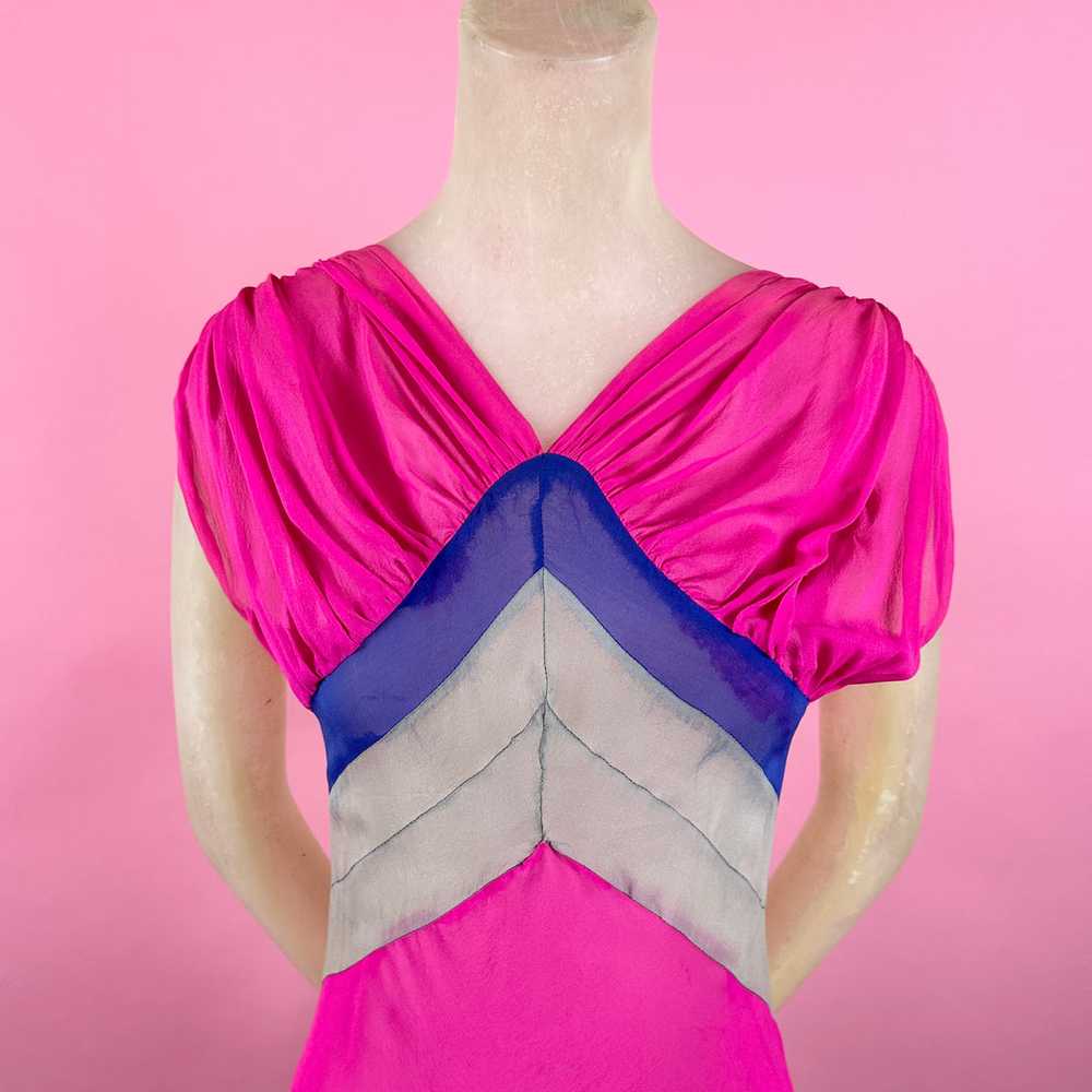 1930s Silk Chiffon Hot Pink/ Cobalt Blue Color Bl… - image 8